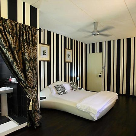 Chymes Hotel Tanjung Bungah  Eksteriør billede
