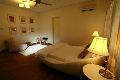 Chymes Hotel Tanjung Bungah  Eksteriør billede